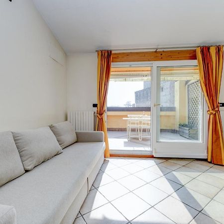 Sunset Apartment Home & Terrace ซีร์มิโอเน ภายนอก รูปภาพ